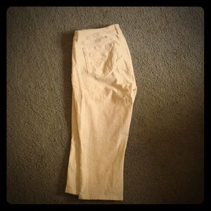 White Capris made by Seven7 EST:1964 Skinny’s